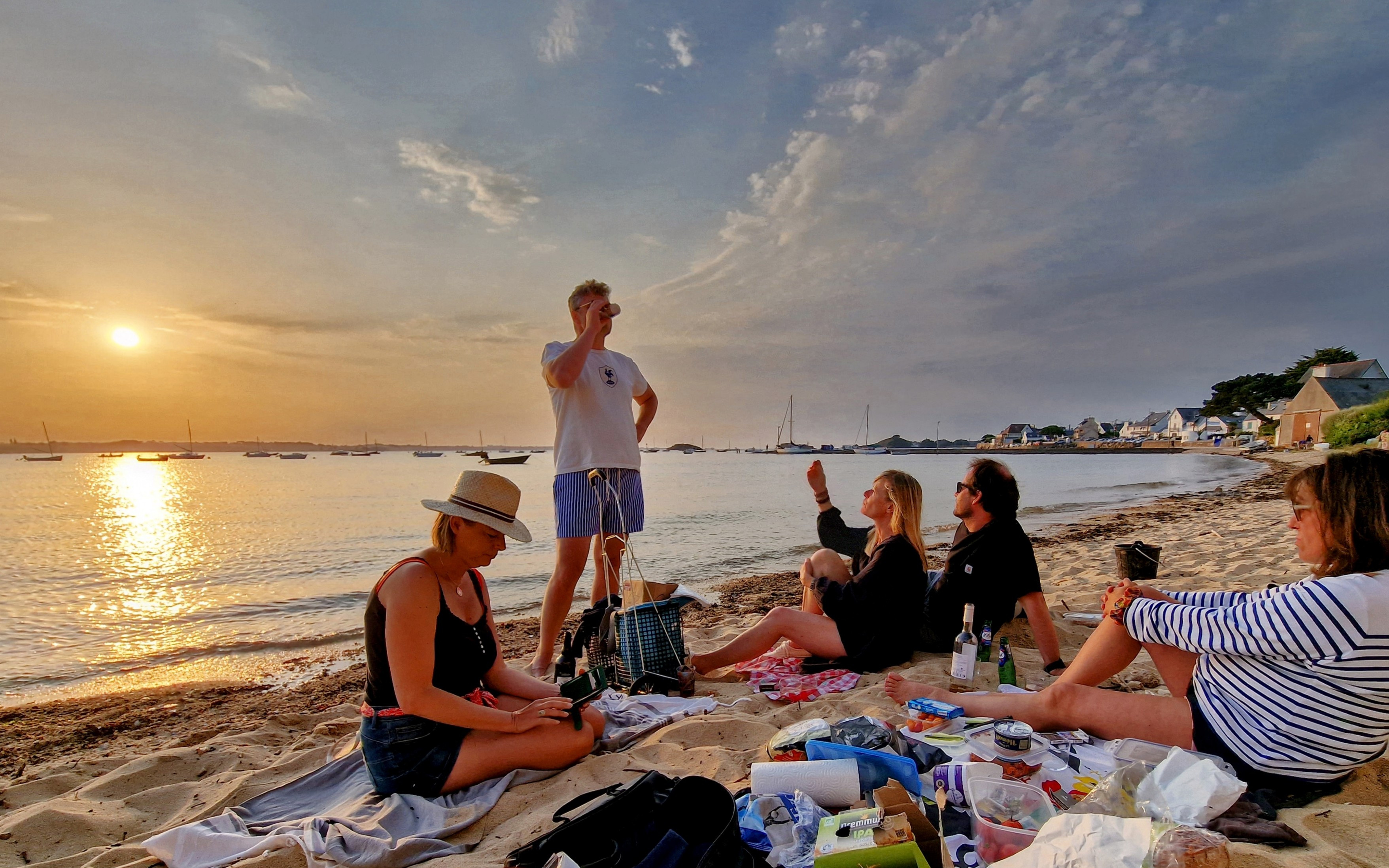 Outing with friends by the sea in Carantec