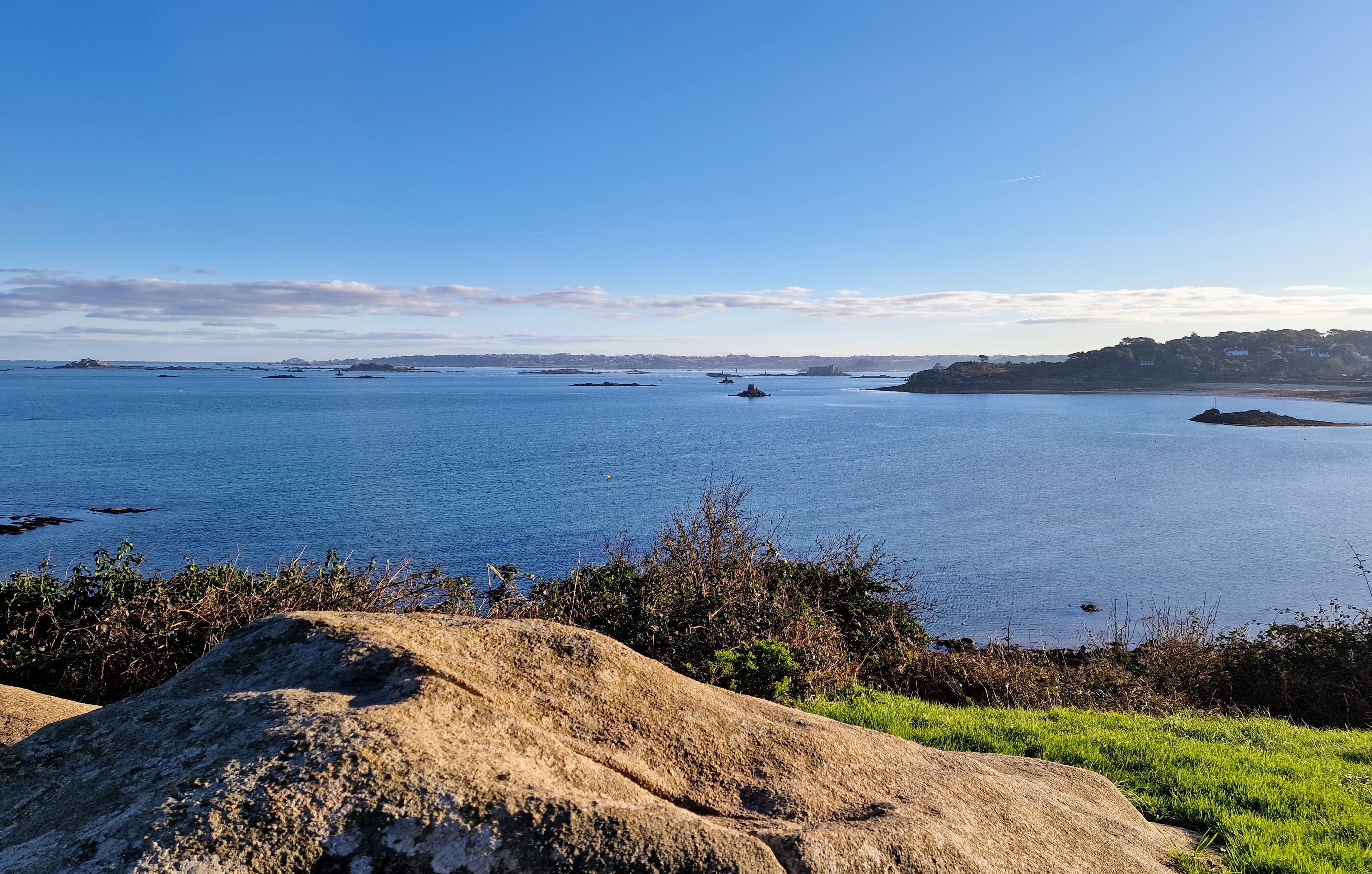The Bay of Morlaix seen from the northern tip of Callot Island